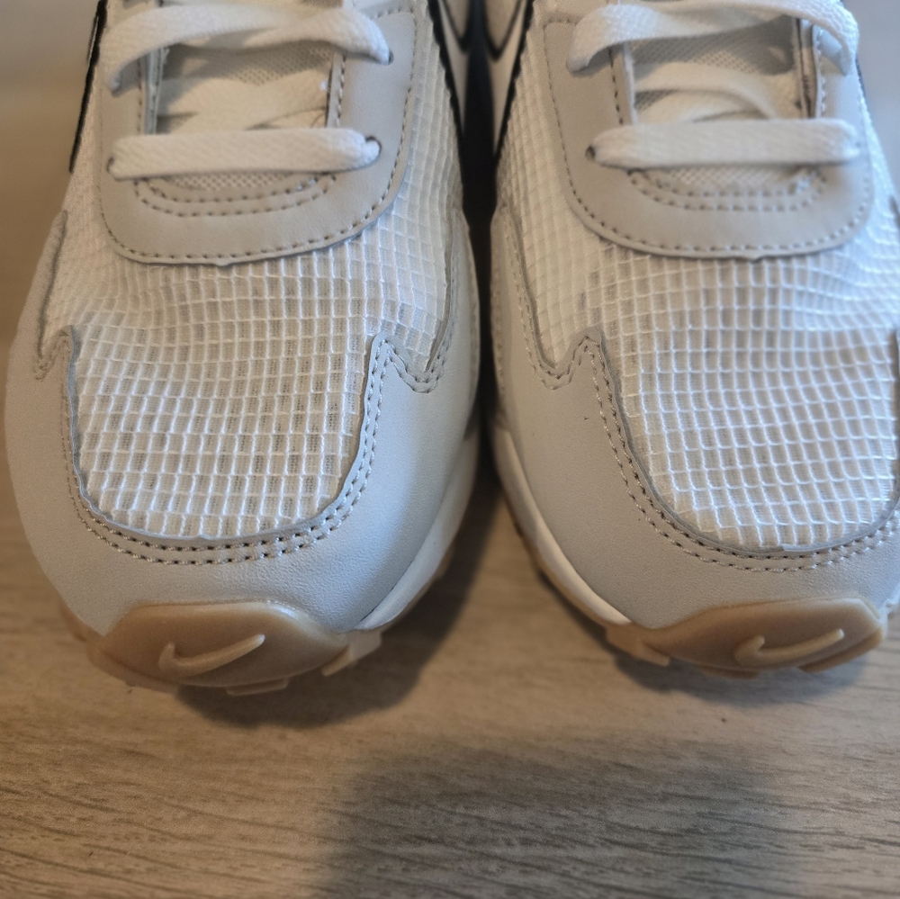 Nike Air Max Solo White and Gray Womens 9.5/Men 8 New - Picture 3 of 6
